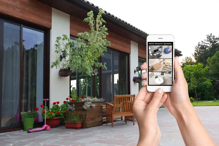 When Mobile Surveillance Units Outperform Fixed Cameras in Henderson, NV Discover why mobile surveillance systems in Henderson, NV outperform fixed cameras. Learn about remote site monitoring, Las Vegas caravan rentals, and temporary surveillance units.